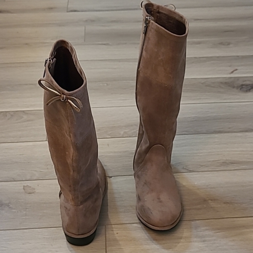 Girl's Stuart Weitzman Taupe Suede Heeled Boots Size 3 - Picture 7 of 16